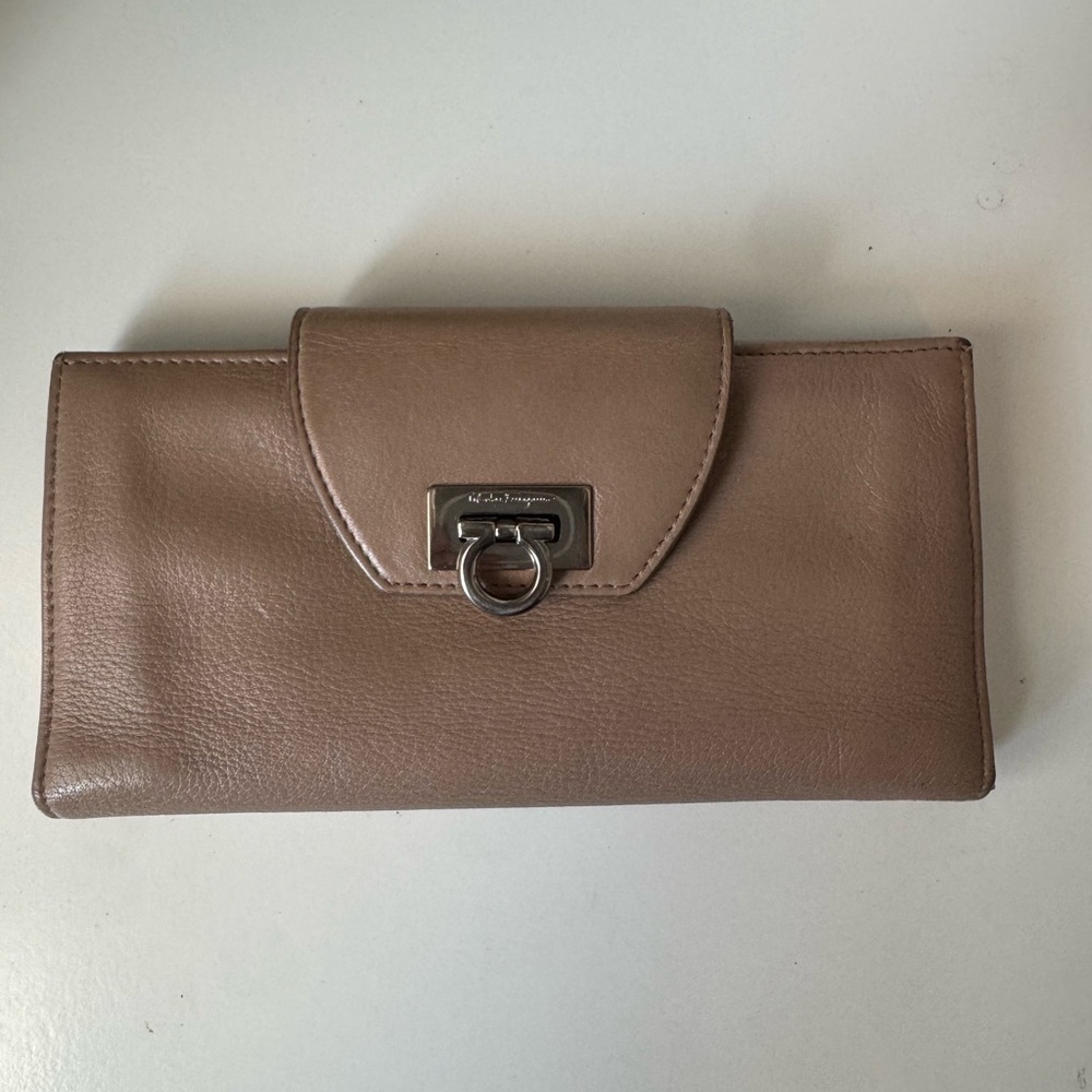 Salvatore Ferragamo Women’s Beige Leather Long Wallet